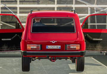 Lada Niva 4X4 version 1.0.0.0 for Farming Simulator 2022 (v1.8x)